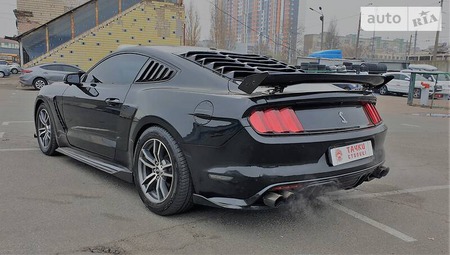 Ford Mustang 2014  випуску Київ з двигуном 2.3 л  купе автомат за 30800 долл. 