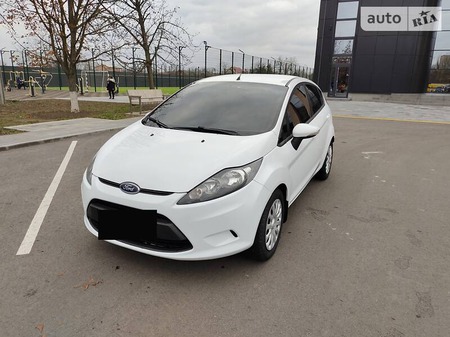 Ford Fiesta 2011  випуску Запоріжжя з двигуном 1.2 л бензин хэтчбек механіка за 6550 долл. 