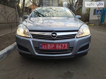 Opel Astra 2007  випуску Одеса з двигуном 0 л бензин хэтчбек механіка за 6100 долл. 