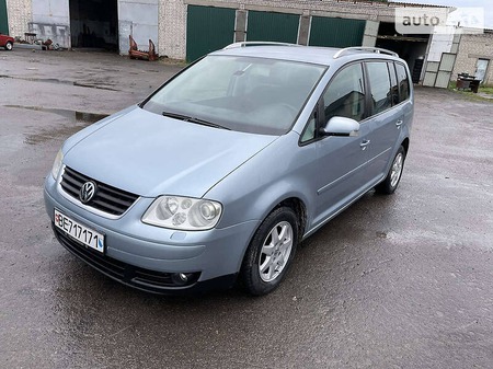 Volkswagen Touran 2006  випуску Тернопіль з двигуном 1.4 л бензин мінівен механіка за 5750 долл. 