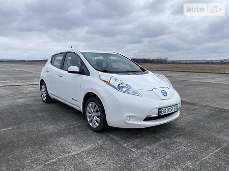 Nissan Leaf 2013  випуску Тернопіль з двигуном 0 л електро хэтчбек  за 9700 долл. 