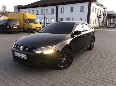 Volkswagen Jetta 2011  випуску Львів з двигуном 2.5 л бензин седан автомат за 8900 долл. 
