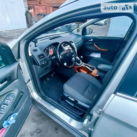 Ford Kuga 2008  випуску Київ з двигуном 2 л дизель позашляховик механіка за 11900 долл. 