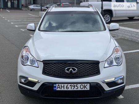 Infiniti QX50 2017  випуску Київ з двигуном 3.7 л бензин позашляховик автомат за 19950 долл. 