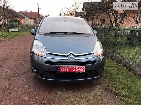 Citroen C4 Picasso 2008  випуску Львів з двигуном 2 л дизель мінівен автомат за 5900 долл. 