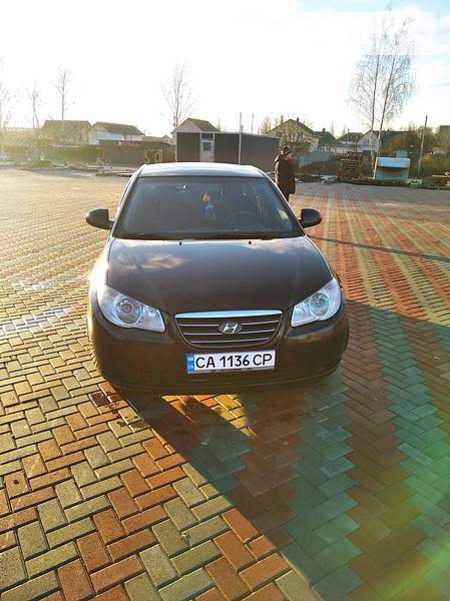 Hyundai Elantra 2008  випуску Черкаси з двигуном 1.6 л  седан автомат за 6300 долл. 