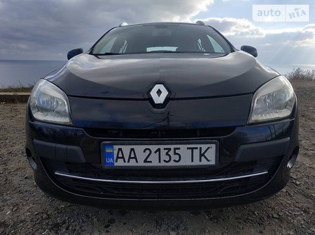 Renault Megane 2011  випуску Одеса з двигуном 1.5 л дизель хэтчбек автомат за 8050 долл. 