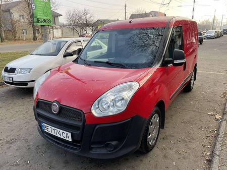 Fiat Doblo 2010  випуску Миколаїв з двигуном 1.2 л дизель мінівен механіка за 5600 долл. 