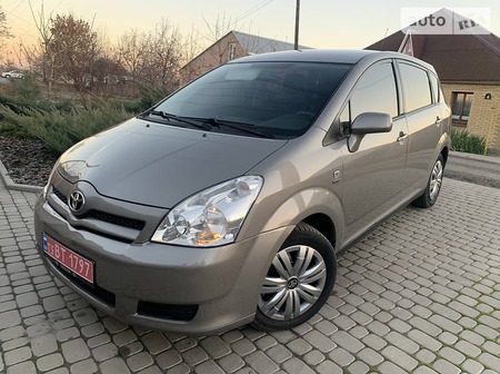 Toyota Corolla 2006  випуску Дніпро з двигуном 1.6 л бензин мінівен механіка за 7390 долл. 