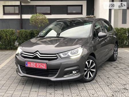 Citroen C4 2017  випуску Львів з двигуном 0 л дизель хэтчбек автомат за 12750 долл. 