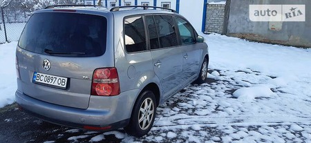 Volkswagen Touran 2008  випуску Львів з двигуном 1.4 л бензин універсал механіка за 7200 долл. 