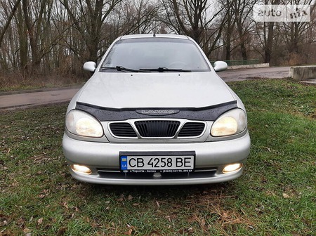 Daewoo Lanos 2003  випуску Чернігів з двигуном 1.5 л бензин хэтчбек механіка за 3250 долл. 