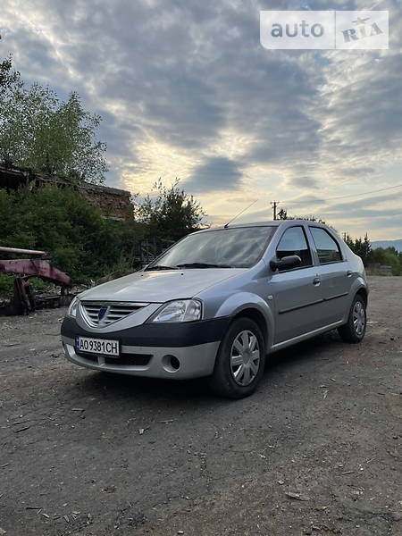 Dacia Logan 2007  випуску Ужгород з двигуном 1.4 л  універсал  за 3999 долл. 