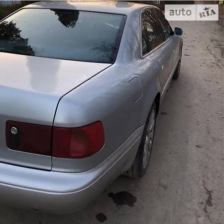 Audi A8 1998  випуску Хмельницький з двигуном 0 л  седан механіка за 2550 долл. 