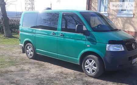 Volkswagen Transporter 2008  випуску Кропивницький з двигуном 2.5 л дизель мінівен механіка за 13500 долл. 