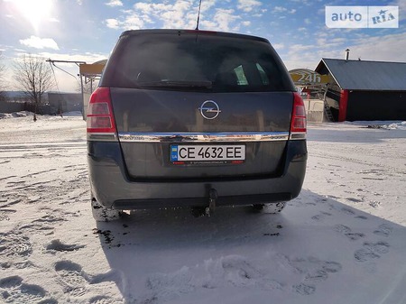 Opel Zafira Tourer 2011  випуску Чернівці з двигуном 1.7 л  мінівен механіка за 7950 долл. 