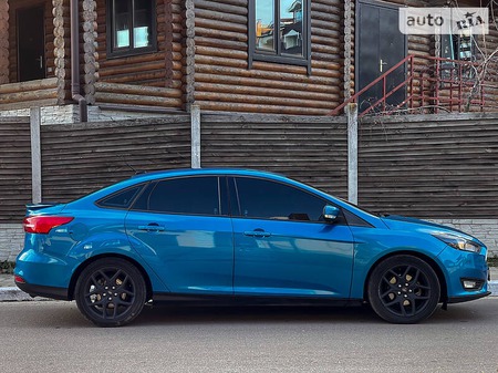 Ford Focus 2015  випуску Чернігів з двигуном 2 л бензин седан автомат за 9300 долл. 