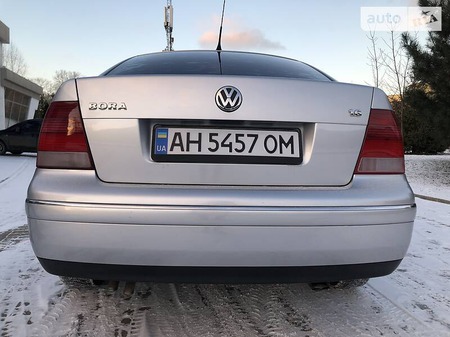 Volkswagen Bora 2003  випуску Донецьк з двигуном 1.6 л  седан  за 5300 долл. 