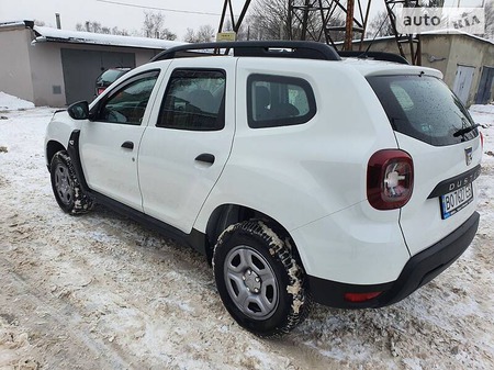 Dacia Duster 2019  випуску Тернопіль з двигуном 0 л бензин позашляховик механіка за 14300 долл. 