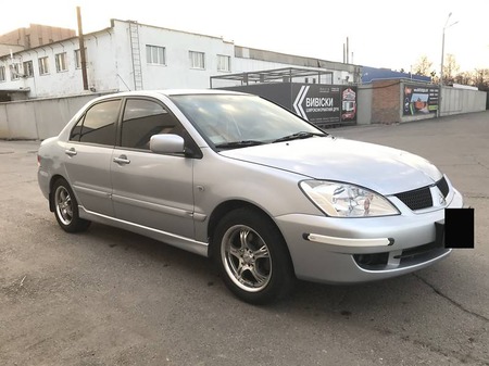 Mitsubishi Lancer 2006  випуску Миколаїв з двигуном 1.6 л бензин седан механіка за 5800 долл. 