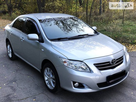 Toyota Corolla 2008  випуску Дніпро з двигуном 1.6 л бензин седан механіка за 7999 долл. 