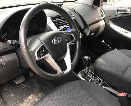 Hyundai Accent 2012  выпуска Винница с двигателем 1.6 л  седан автомат за 8700 долл. 