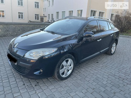 Renault Megane 2010  випуску Тернопіль з двигуном 1.5 л дизель універсал автомат за 8000 долл. 