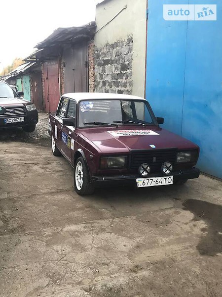 Lada 2107 1999  випуску Львів з двигуном 0 л бензин седан механіка за 1850 долл. 