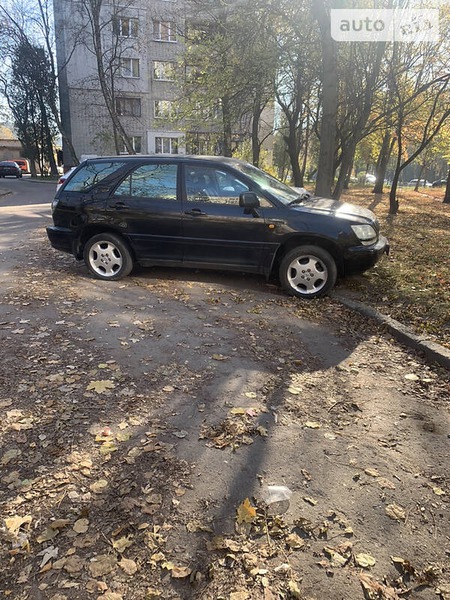 Lexus RX 300 2002  випуску Львів з двигуном 3 л  позашляховик автомат за 7800 долл. 