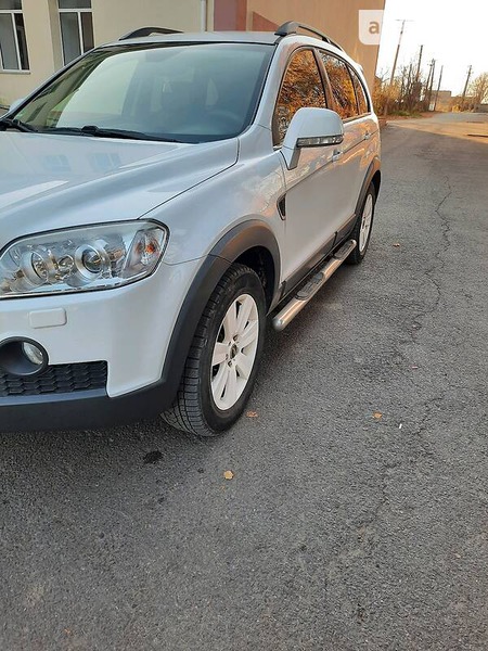 Chevrolet Captiva 2010  випуску Вінниця з двигуном 2 л дизель позашляховик автомат за 10400 долл. 