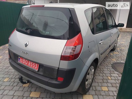 Renault Scenic 2004  випуску Херсон з двигуном 1.6 л бензин мінівен механіка за 4899 долл. 