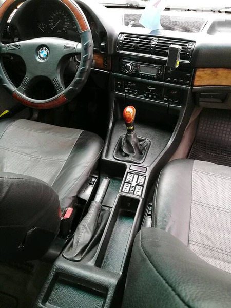 BMW 730 1992  випуску Кропивницький з двигуном 3 л бензин седан механіка за 3800 долл. 