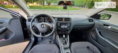 Volkswagen Jetta 2015  випуску Івано-Франківськ з двигуном 1.4 л бензин седан автомат за 9450 долл. 