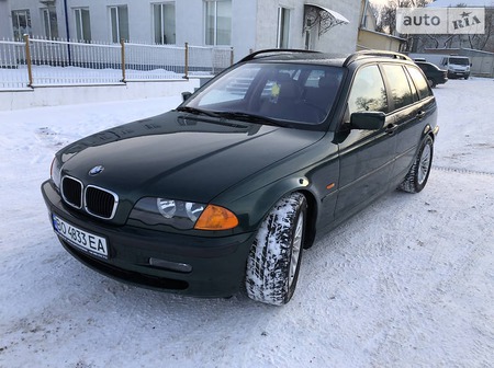 BMW 318 2000  випуску Тернопіль з двигуном 1.9 л бензин універсал автомат за 5550 долл. 