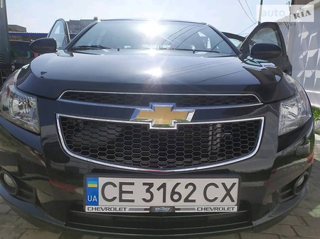 Chevrolet Cruze 2011  випуску Чернівці з двигуном 1.6 л  седан механіка за 8400 долл. 