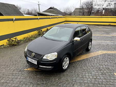 Volkswagen Polo 2005  випуску Кропивницький з двигуном 0 л бензин хэтчбек механіка за 5350 долл. 