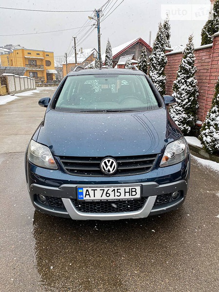 Volkswagen CrossGolf 2007  випуску Івано-Франківськ з двигуном 1.6 л бензин хэтчбек механіка за 7799 долл. 