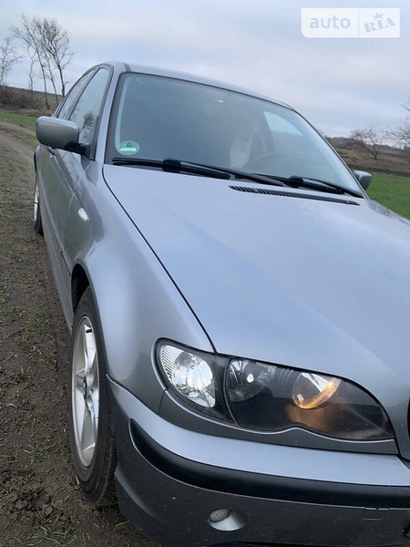 BMW 318 2003  випуску Запоріжжя з двигуном 2 л бензин седан механіка за 6700 долл. 