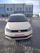 Volkswagen Touran 04.12.2021