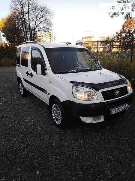 Fiat Doblo 2008  випуску Івано-Франківськ з двигуном 1.9 л дизель мінівен механіка за 6900 долл. 