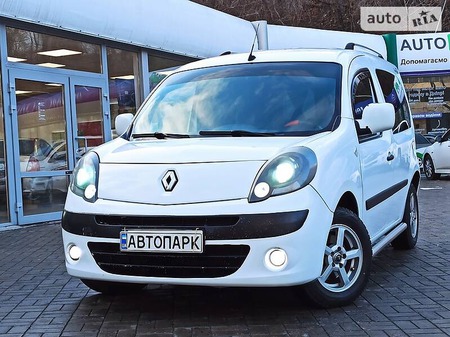 Renault Kangoo 2011  випуску Дніпро з двигуном 1.5 л дизель мінівен механіка за 7550 долл. 