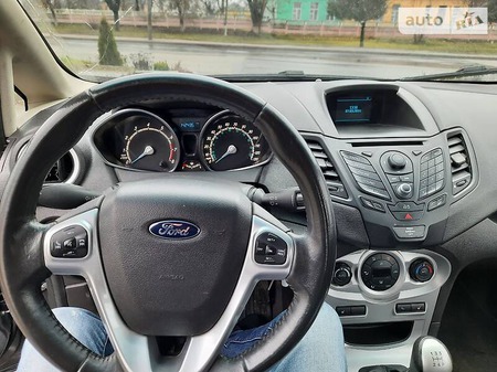 Ford Fiesta 2014  випуску Кропивницький з двигуном 1 л бензин седан механіка за 6500 долл. 