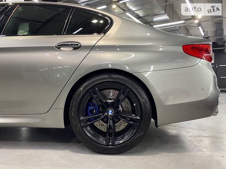 BMW M5 2018  випуску Київ з двигуном 4.4 л бензин седан автомат за 115000 долл. 