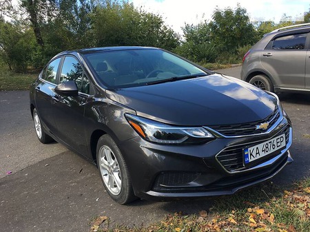 Chevrolet Cruze 2016  випуску Київ з двигуном 1.4 л бензин хэтчбек автомат за 10250 долл. 