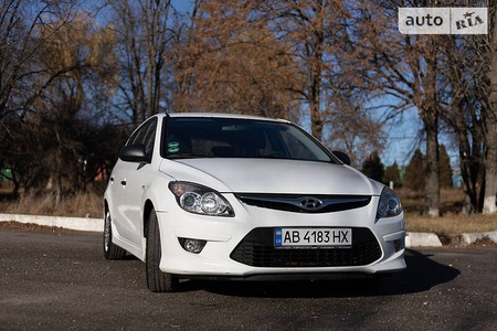 Hyundai i30 2010  випуску Вінниця з двигуном 1.4 л  хэтчбек  за 6500 долл. 