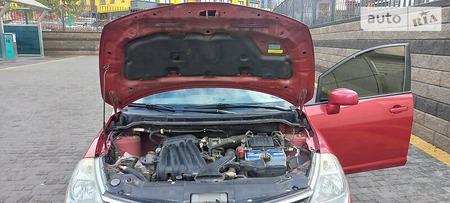 Nissan Tiida 2007  выпуска Одесса с двигателем 1.6 л бензин хэтчбек автомат за 6500 долл. 