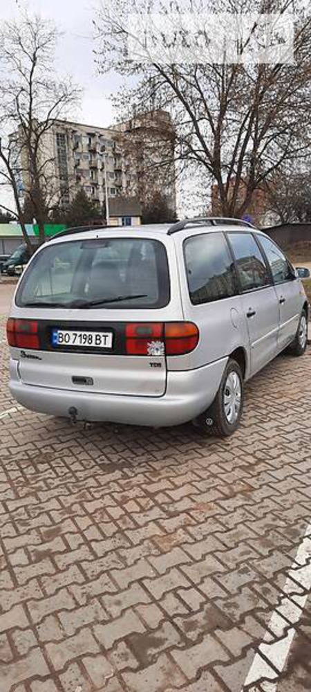 Volkswagen Sharan 1998  выпуска Черновцы с двигателем 1.9 л дизель минивэн механика за 4400 долл. 