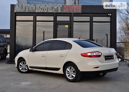 Renault Fluence 2013  випуску Київ з двигуном 1.5 л дизель седан автомат за 6900 долл. 