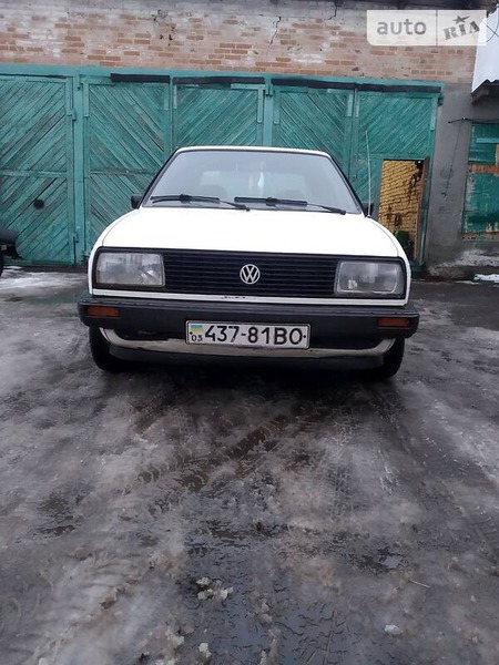 Volkswagen Jetta 1987  выпуска Львов с двигателем 1.8 л бензин седан механика за 2000 долл. 