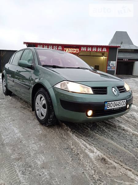 Renault Megane 2004  випуску Тернопіль з двигуном 1.6 л бензин седан механіка за 4700 долл. 